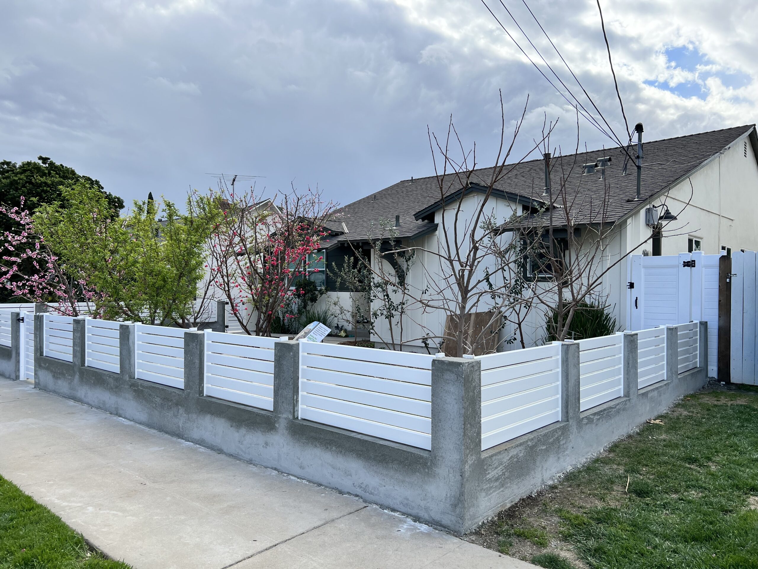 Gallery Top Notch Vinyl Fencing