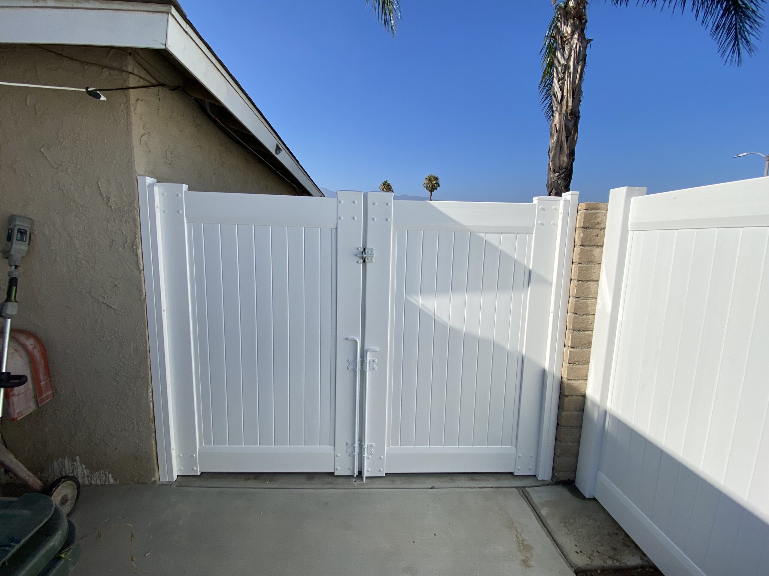 Gallery Top Notch Vinyl Fencing