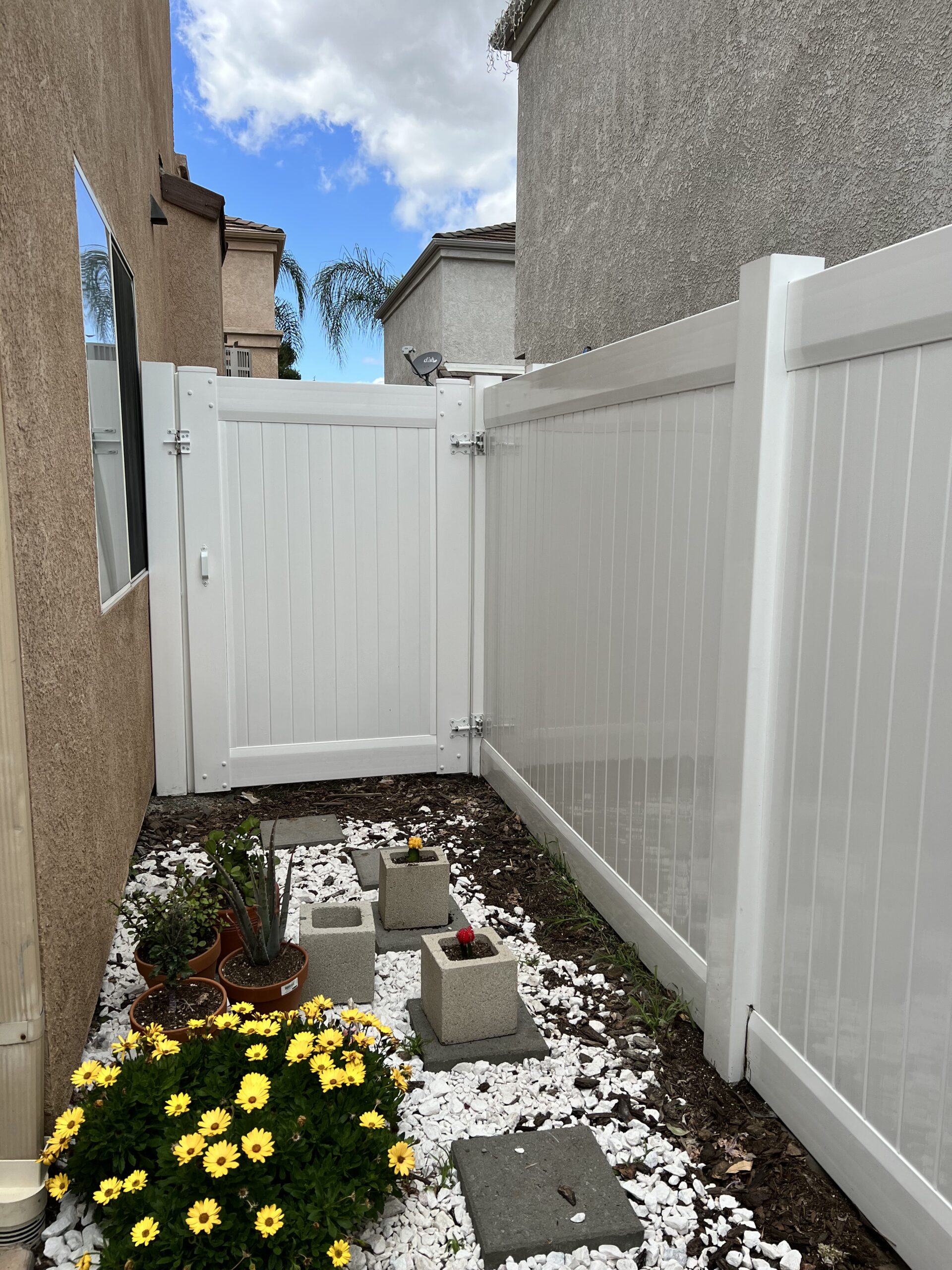 Gallery Top Notch Vinyl Fencing