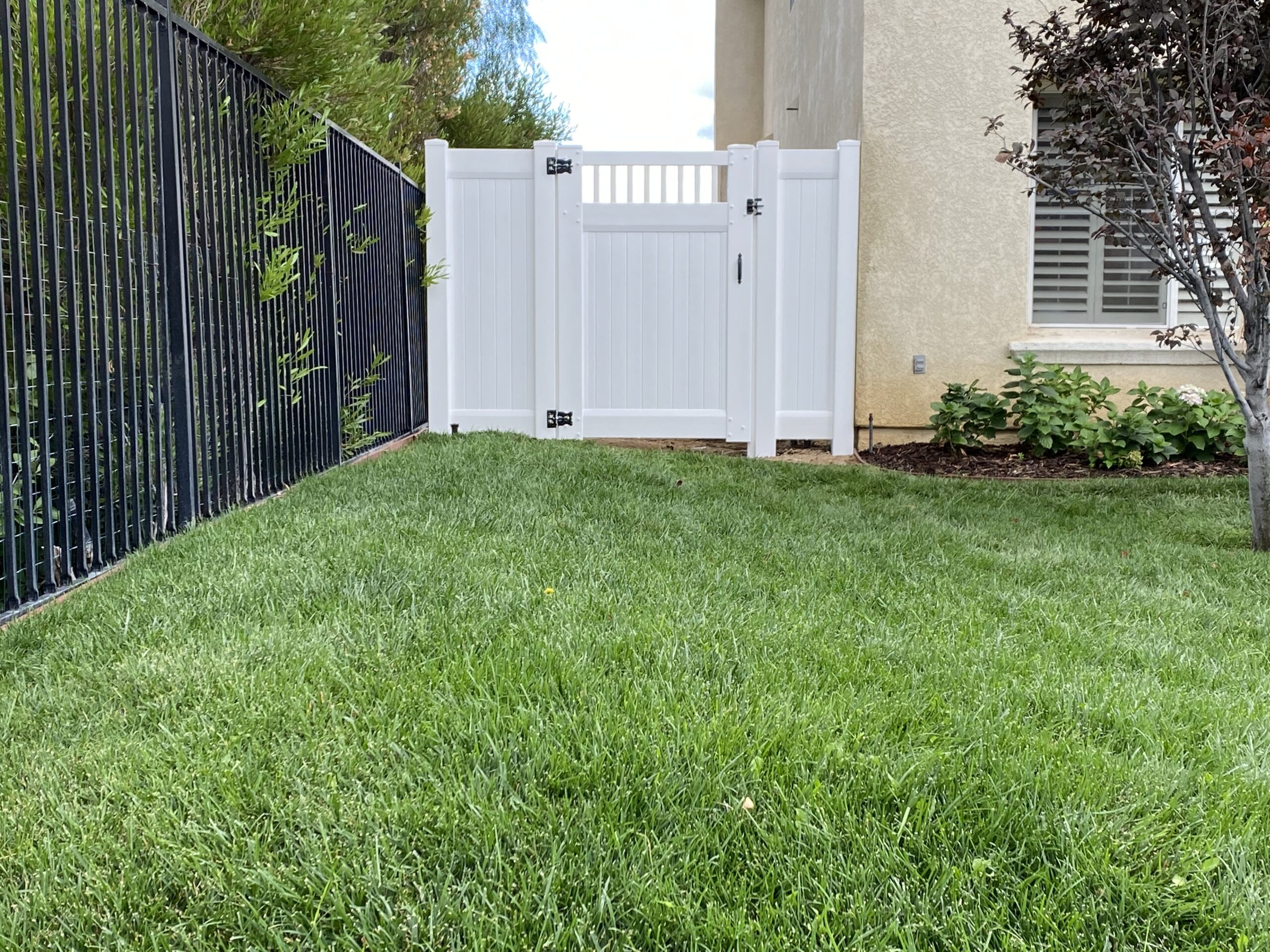 Gallery Top Notch Vinyl Fencing