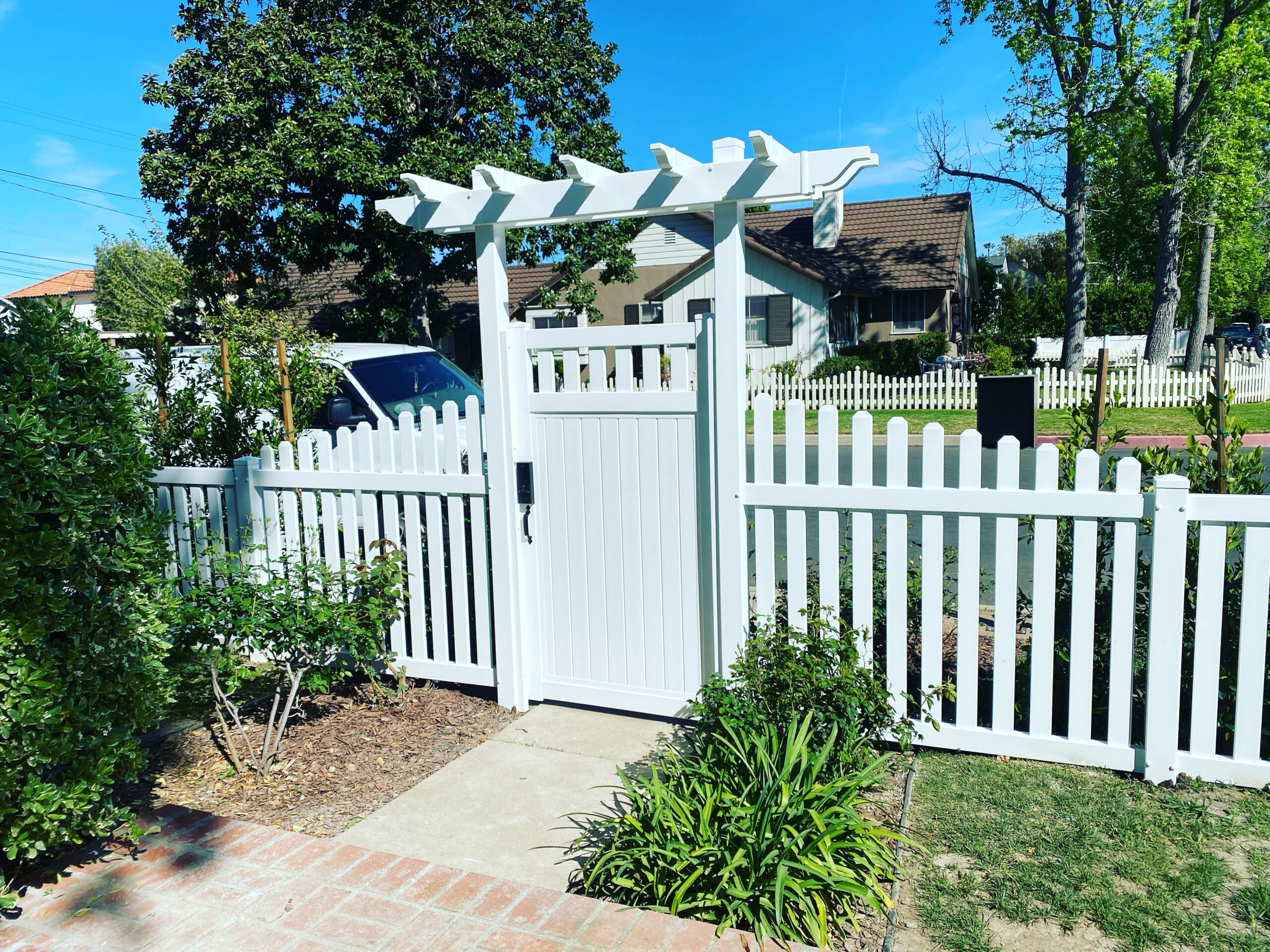 Vinyl Gates Top Notch Vinyl Fencing