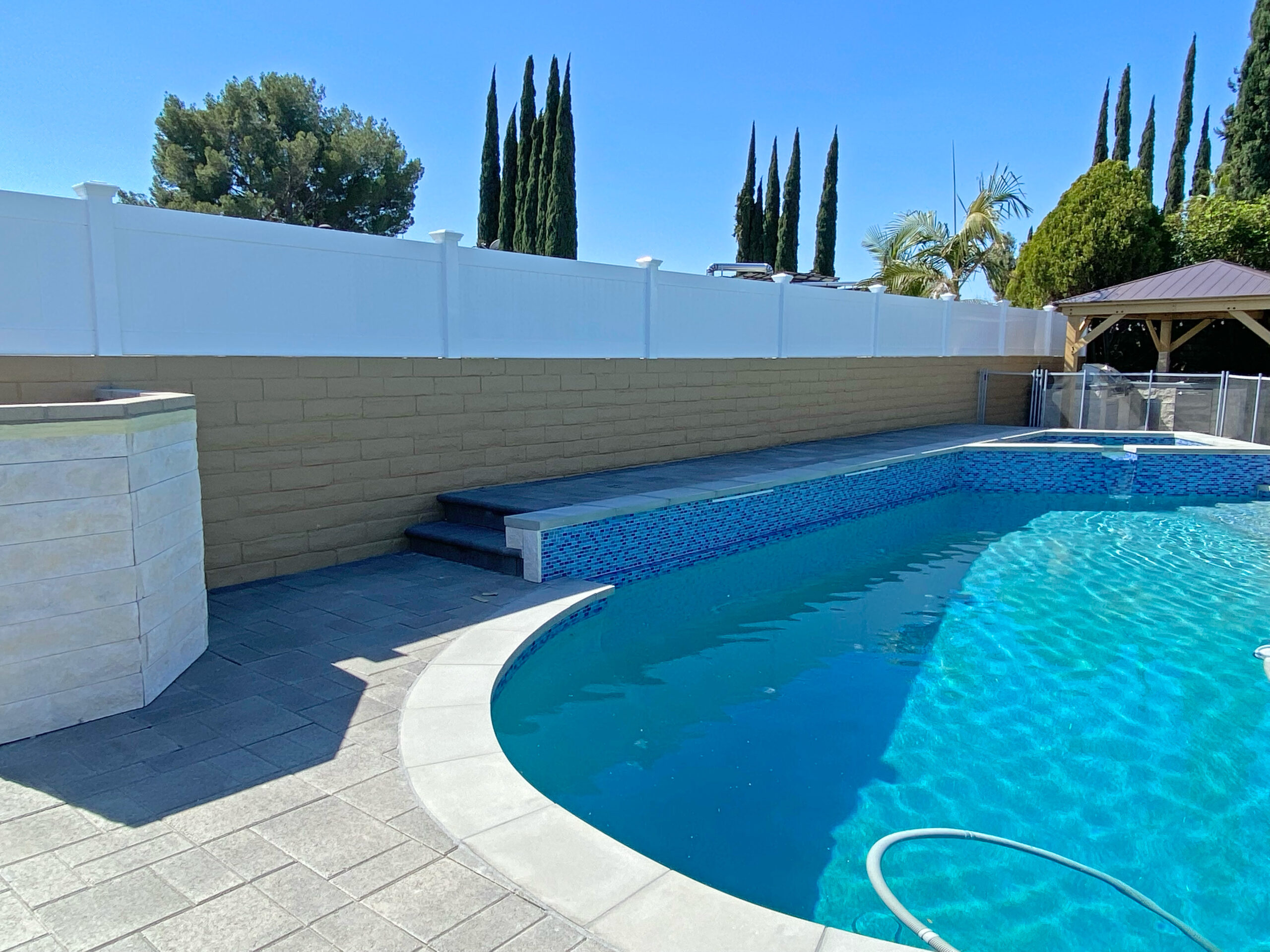 Wall Toppers Top Notch Vinyl Fencing