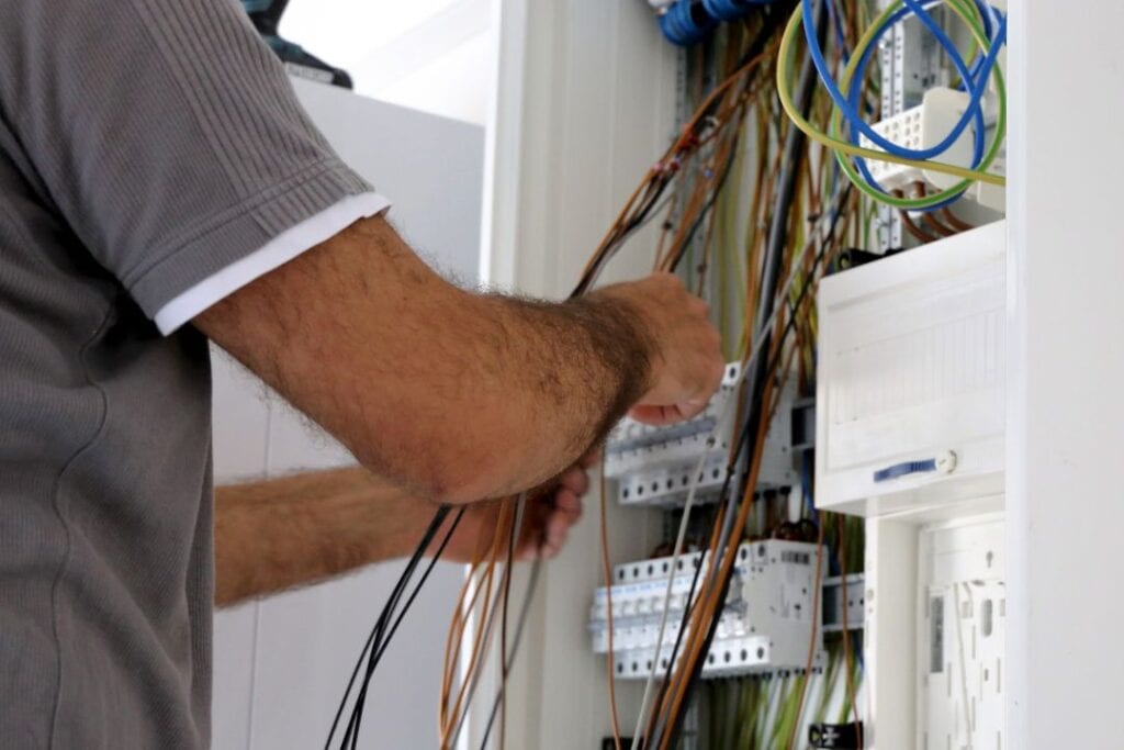 Maintenance & Repairs Top Option Electrical