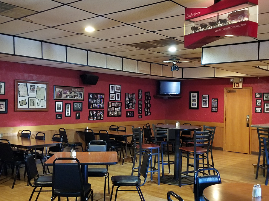 Kosta's Topp Chalet Restaurant & Lounge in Delphos, Ohio