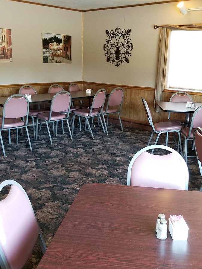 Kosta's Topp Chalet Restaurant & Lounge in Delphos, Ohio