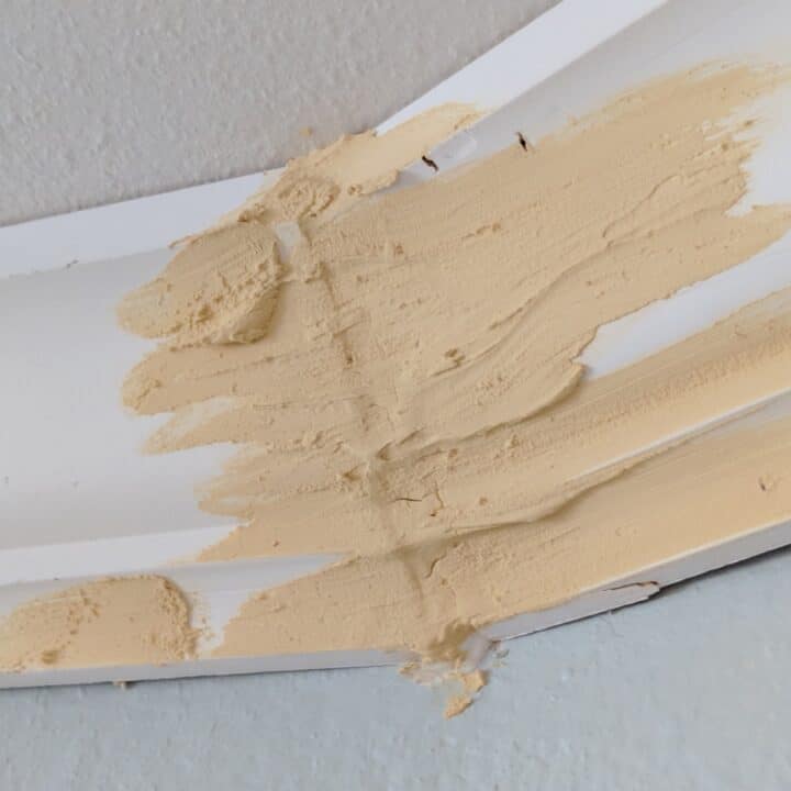 Crown Molding 101 - Top Shelf DIY