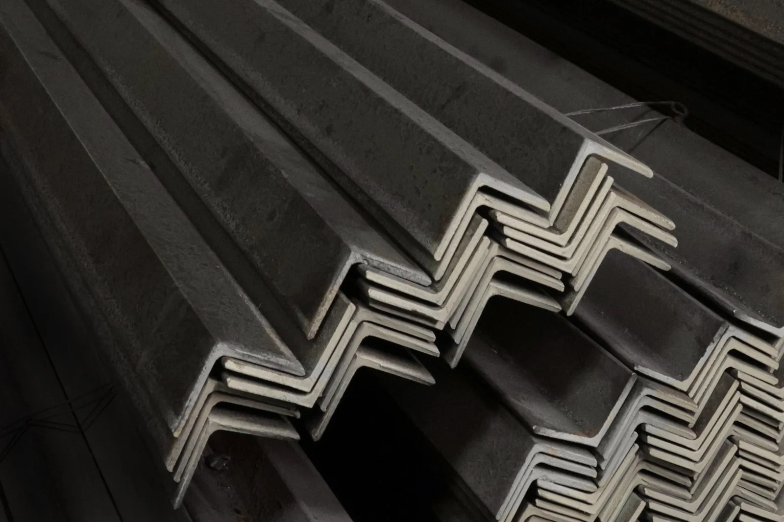 Angle Bar Top Silver