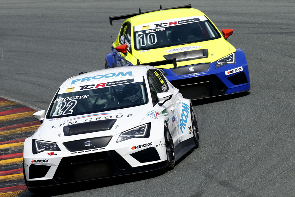 Start/Ziel Sieg für Harald Proczyk © ADAC Motorsport