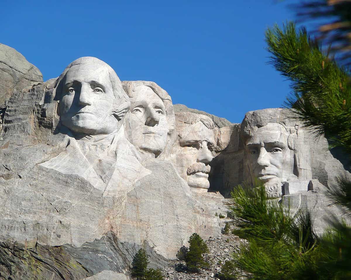 Top 10 Things To Do In South Dakota USA 2024