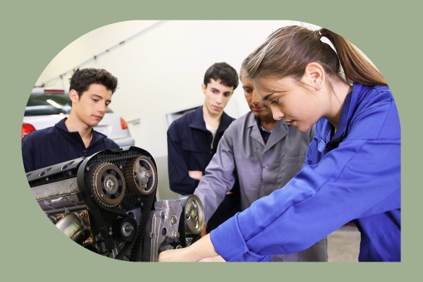 What’s A Mechanic Trade School Program Like? Top Trade School