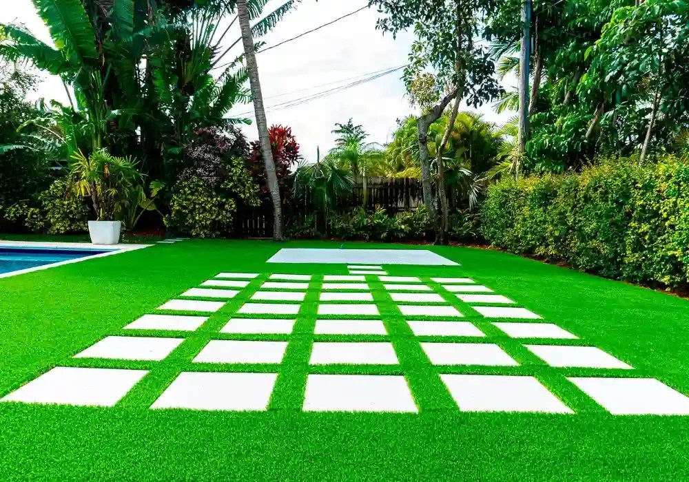 Artificial Grass in Miami & Orlando Golf Greens, Pets Top Turf