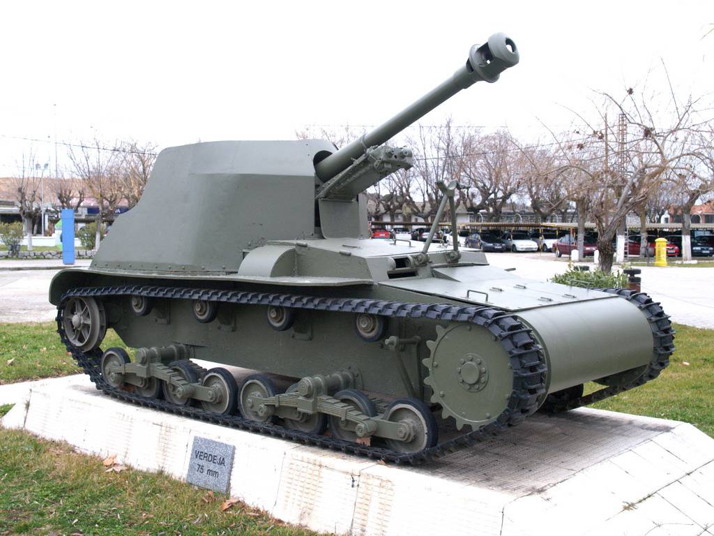The Verdeja 75 mm is a Spanish selfpropelled howitzer, based on the