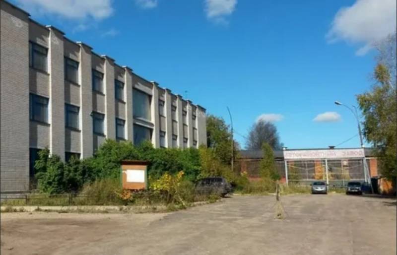 Rostec State Corporation builds factories with one hand, kills with five