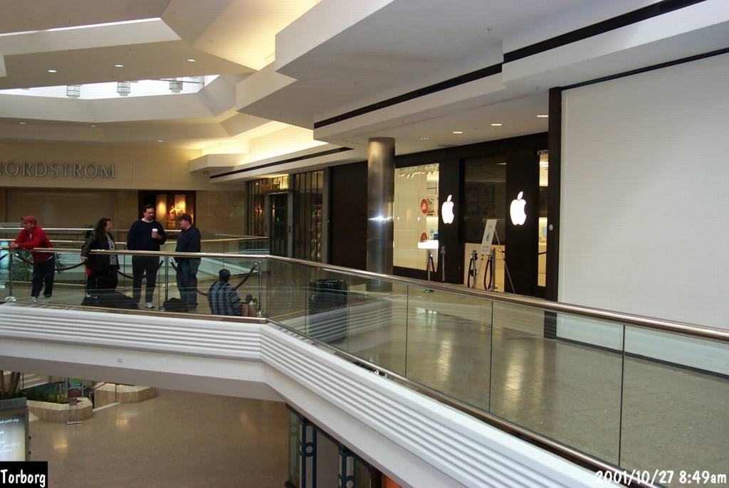 West Farms Apple Store grand opening Tadd