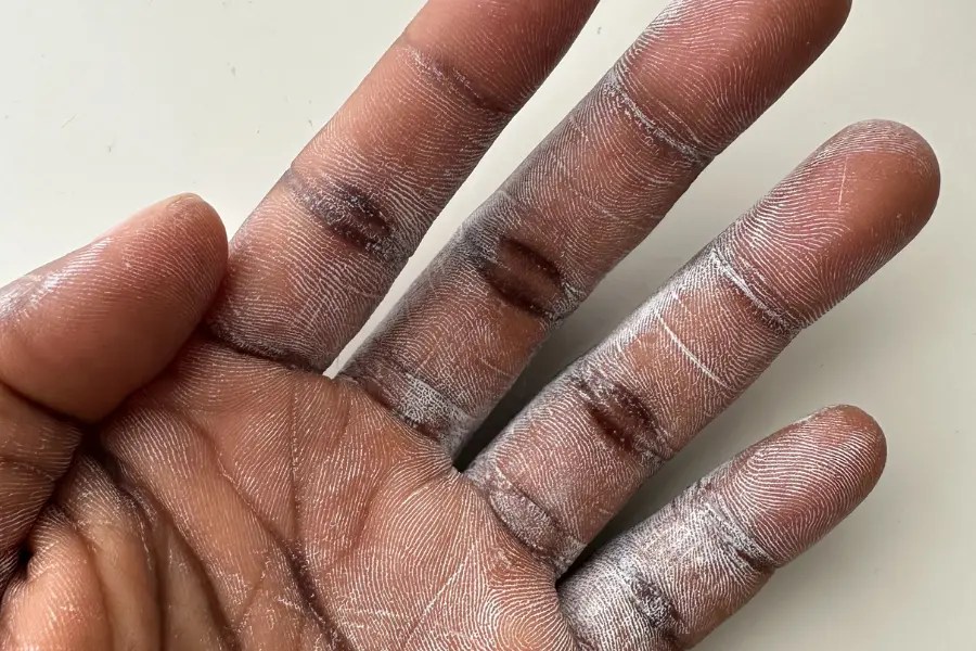 Tested! 10 Easy Ways To Get Paint Off Hardwood Floors » Torera