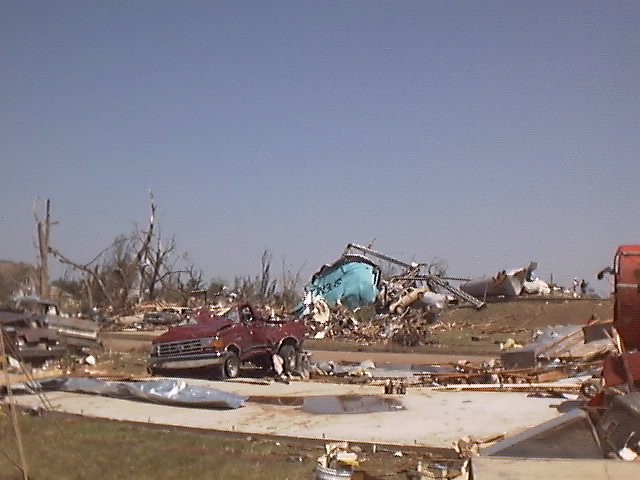 Spencer, SD F4 Tornado May 30, 1998 Tornado Talk