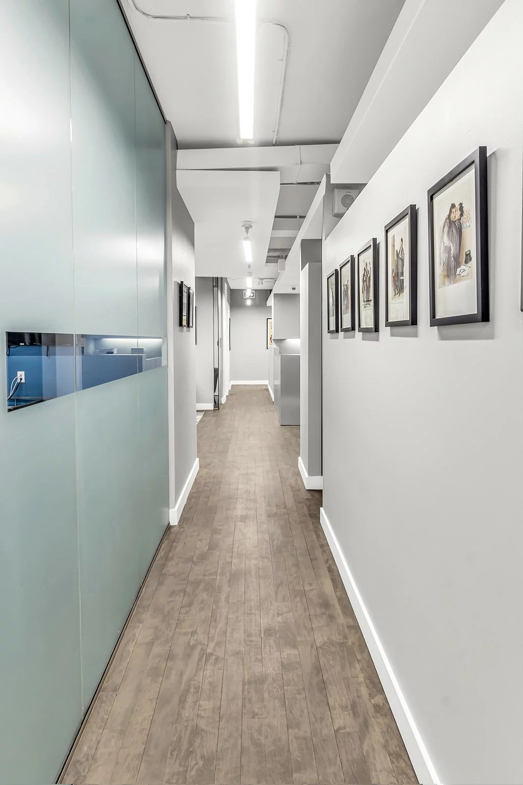 372 Bay St Office Space Toronto Decorating Corporation