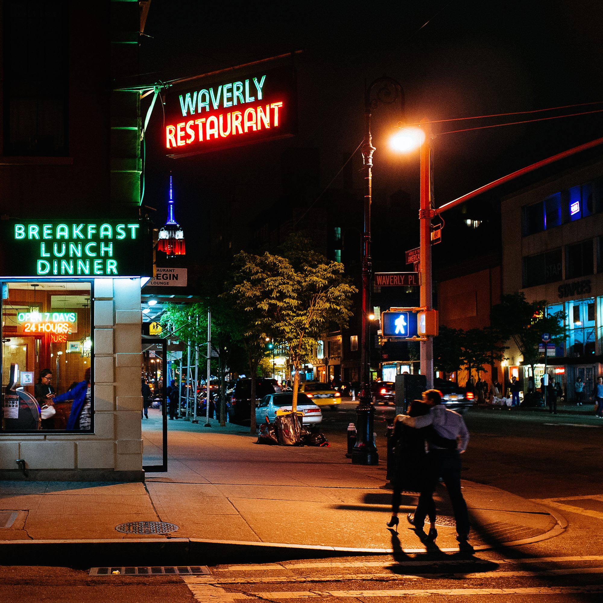 This Toronto photographer takes beautiful, buzzing shots of North