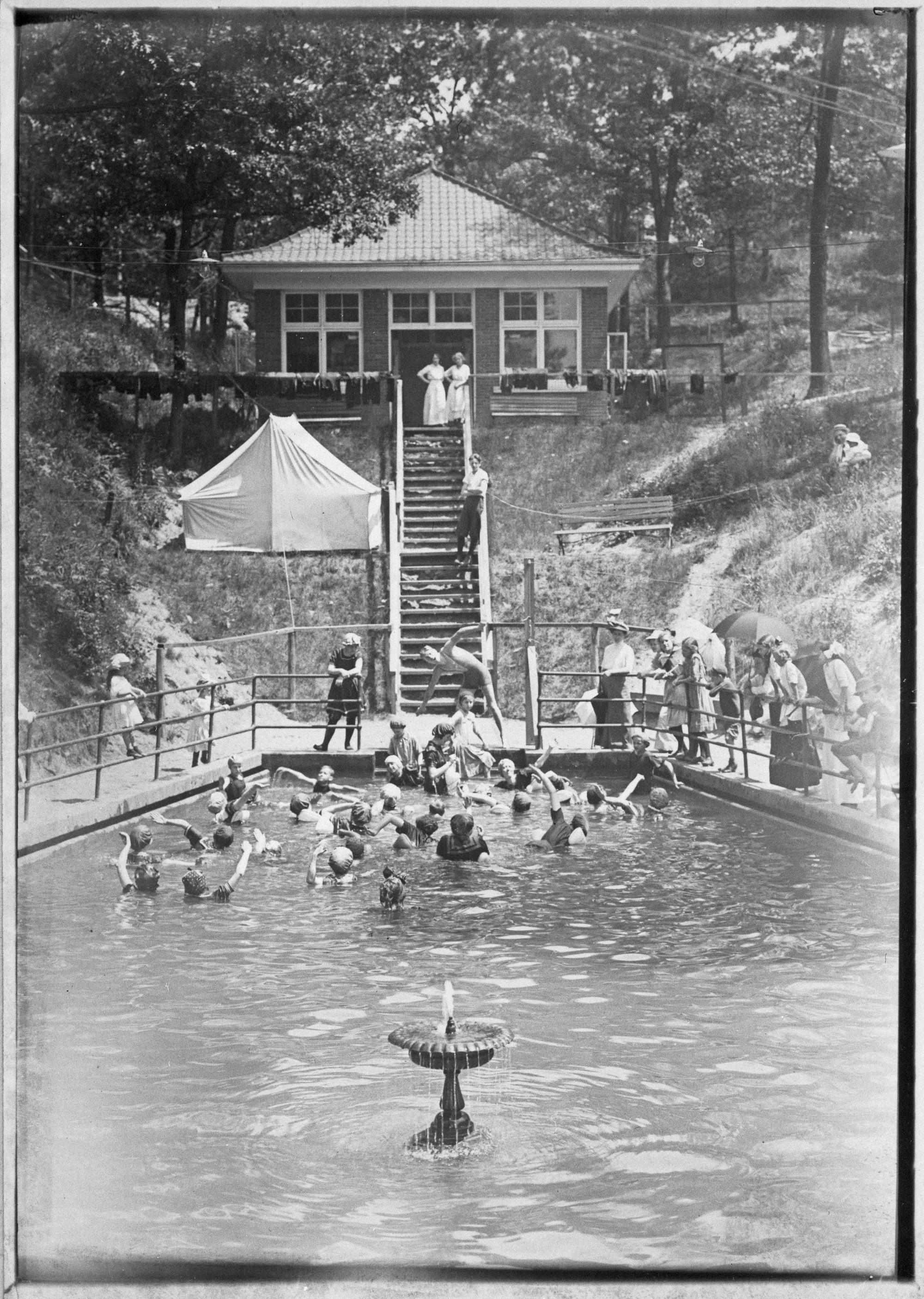 The fascinating stories behind the Hanlan's Point hotel, High Park