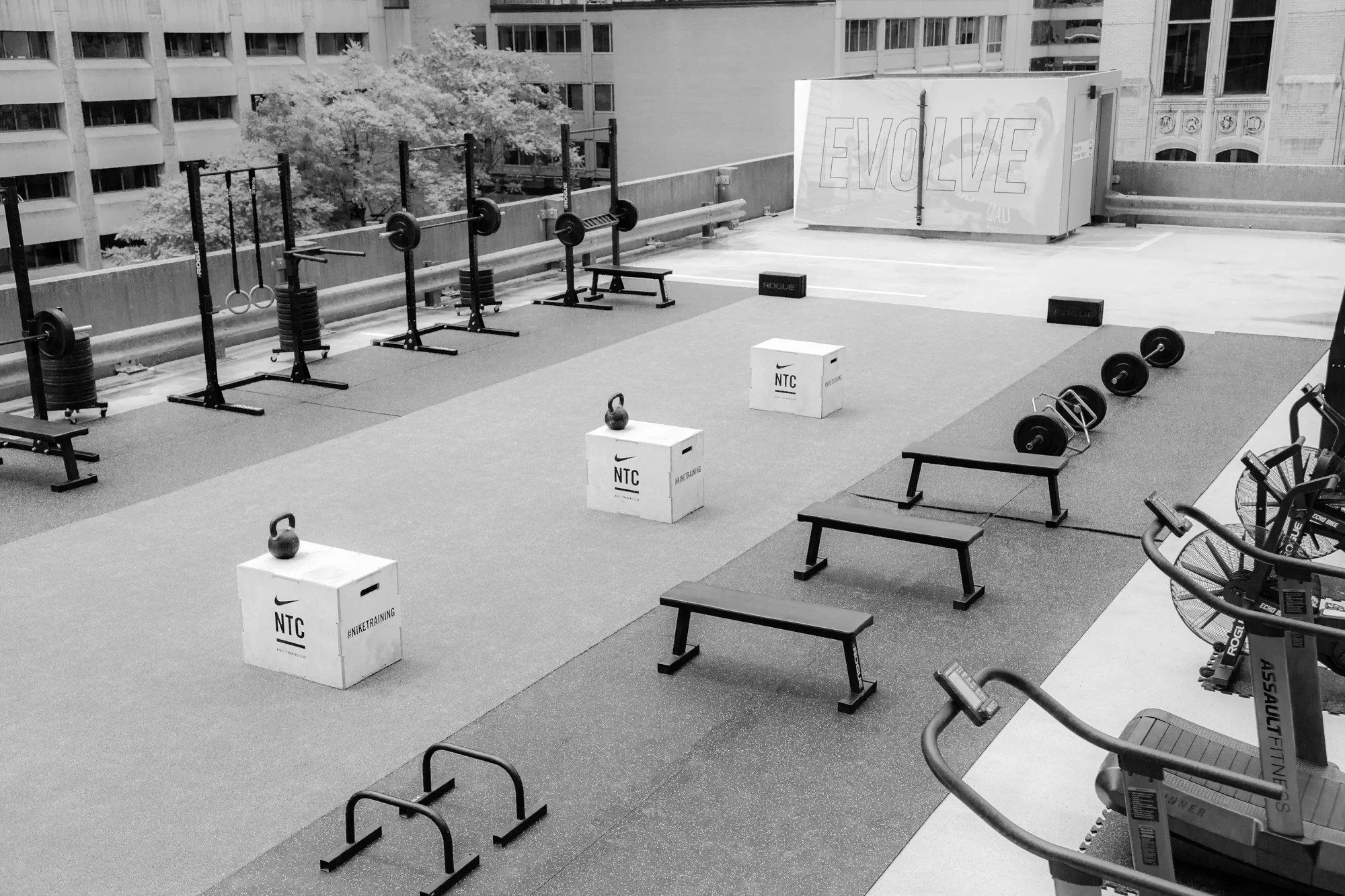 I transformed a parking lot rooftop into a fullservice gym