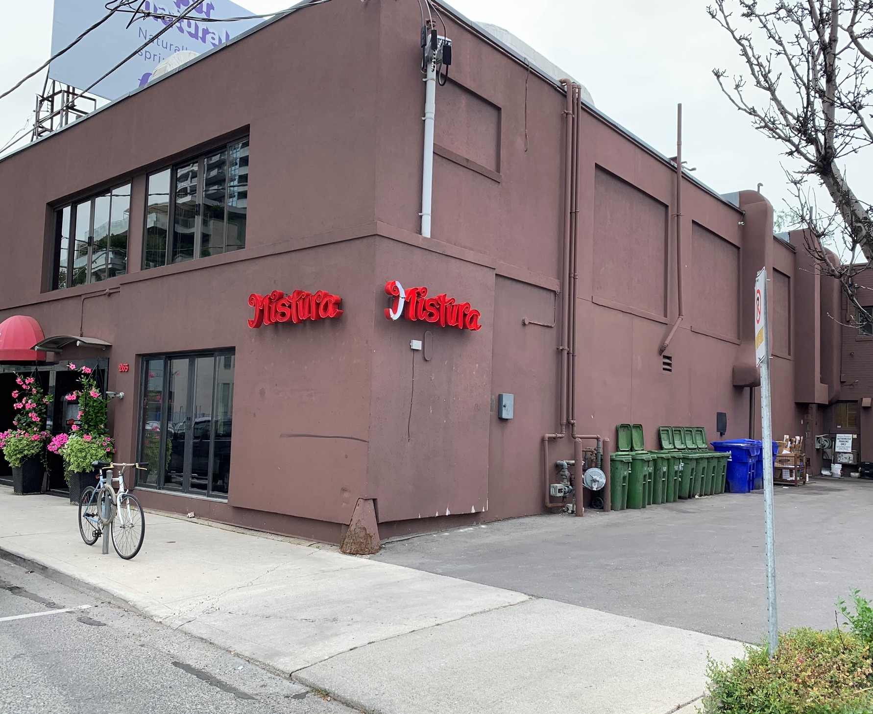 265 Davenport Rd (Mistura Restaurant) Toronto Restaurant For Sale