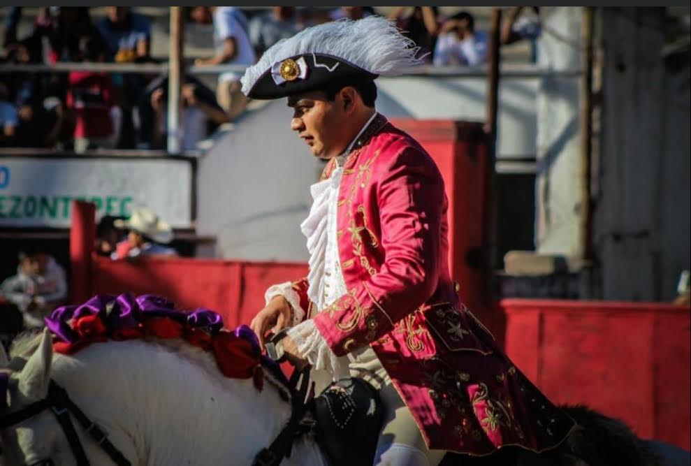El rejoneador Leonardo Zatarain afina detalles Toros y Deportes