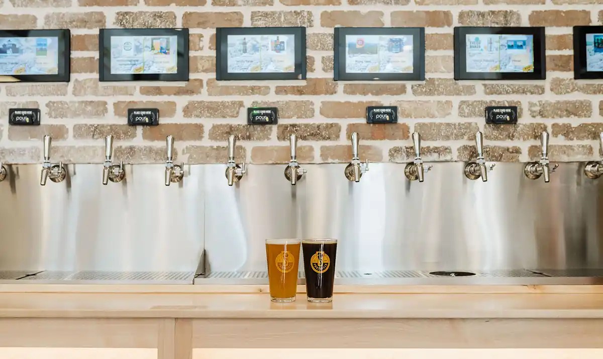 How to Elevate Your Pizzeria's Beverage Program