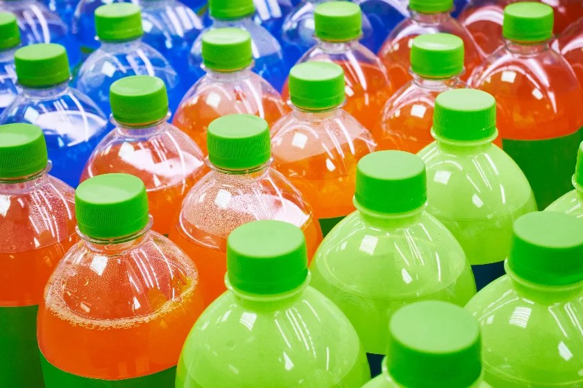 How Do You Calm A Shaken Soda? (Follow These Tips) Totally Drinks