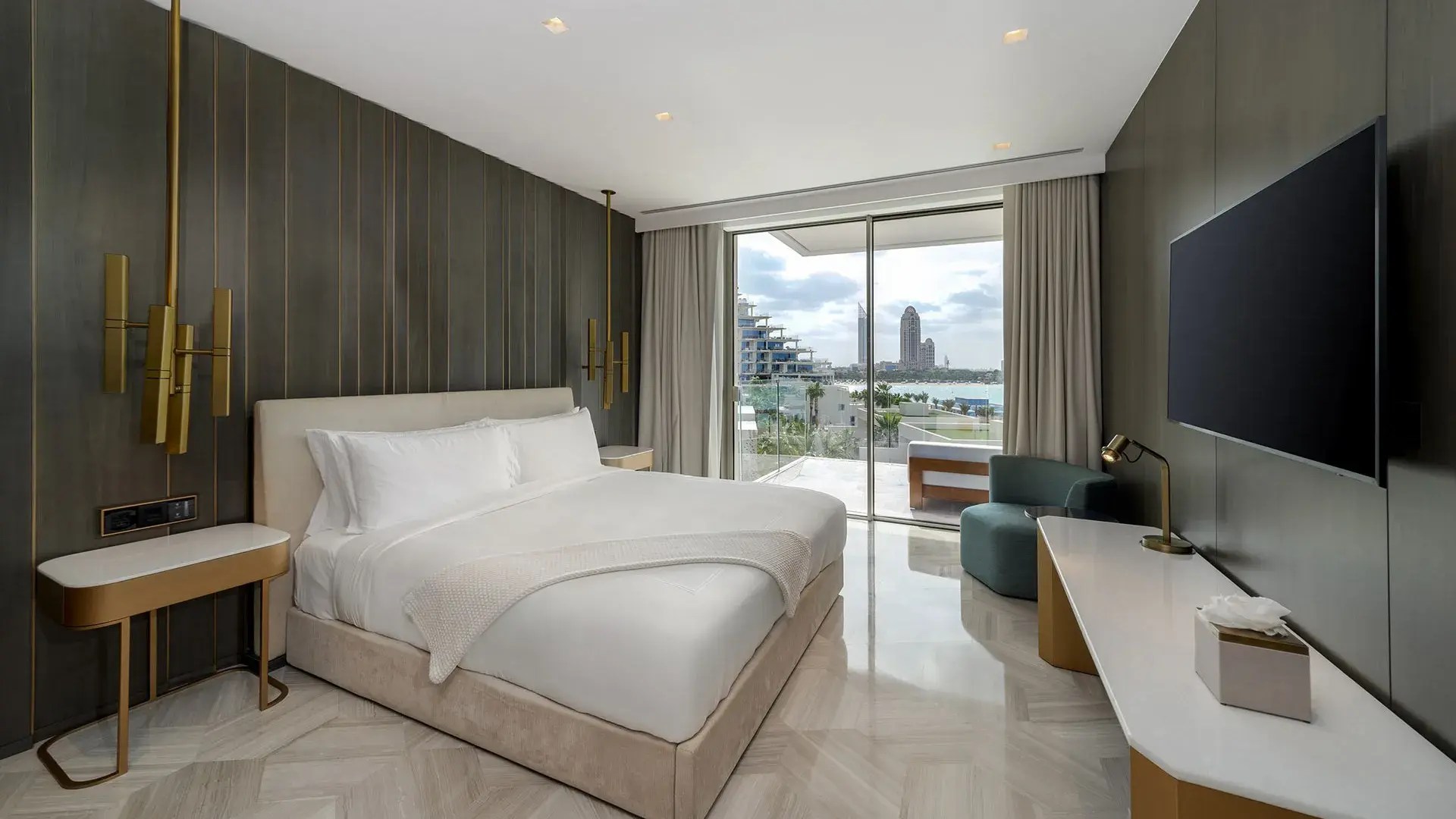 Five Palm Jumeirah Luxury Residences With Californian Flair