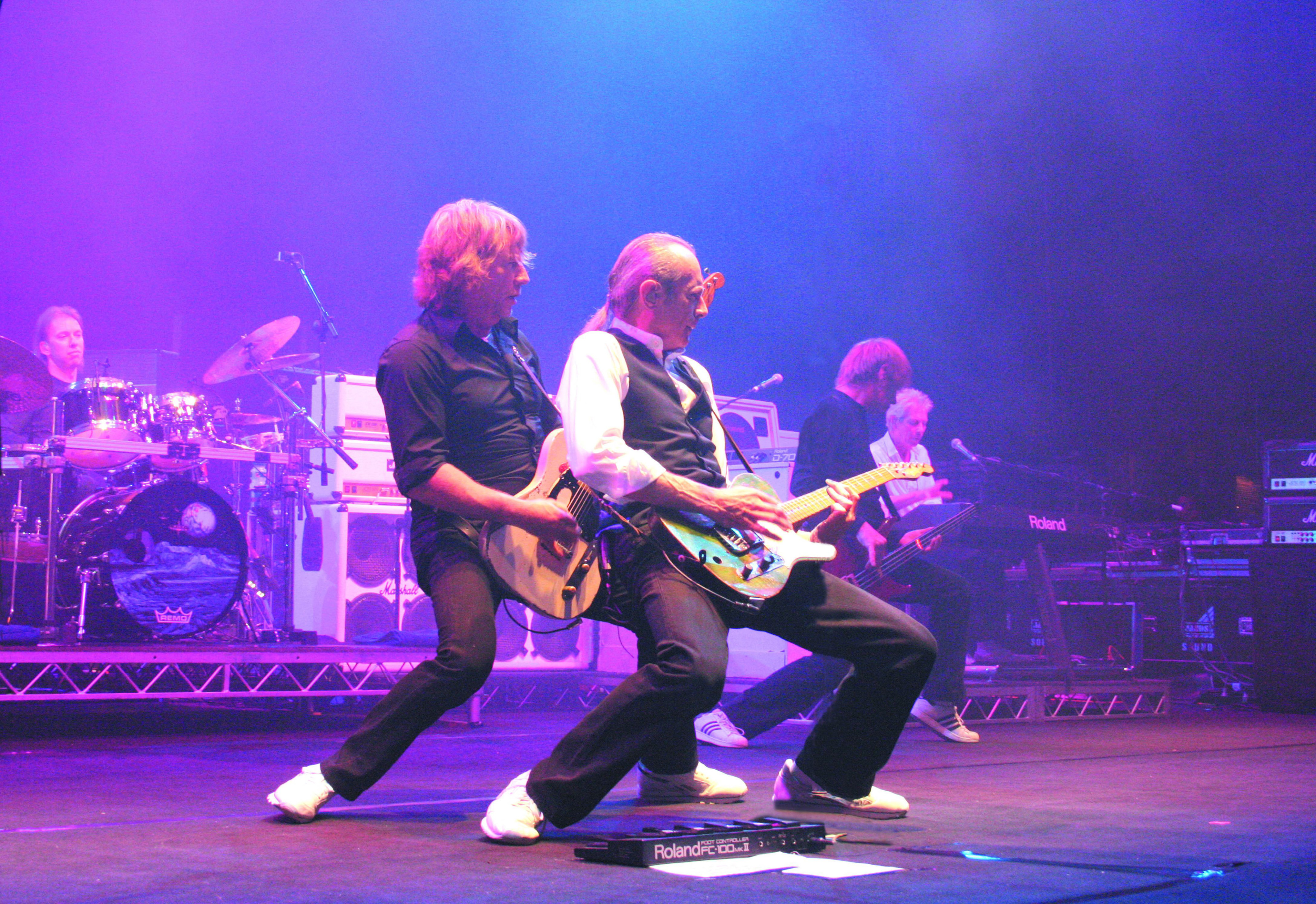 Total MK INTERVIEW STATUS QUO'S FRANCIS ROSSI SPEAKS WITH WWW