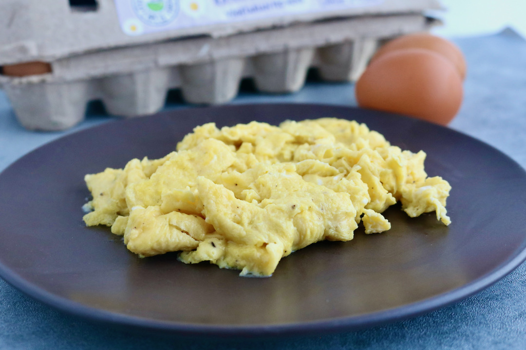 Simple Scrambled Eggs Quick & Easy! To Taste
