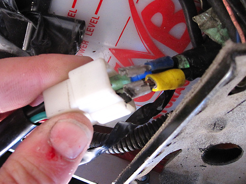 Regulator Rectifier need to be grounded to frame? Suzuki GSXR