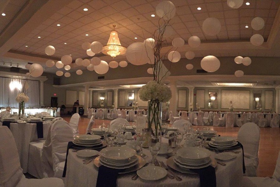 Niagara Wedding Decorations, Bridal Decor, Designs, Bouquets, Touch Of