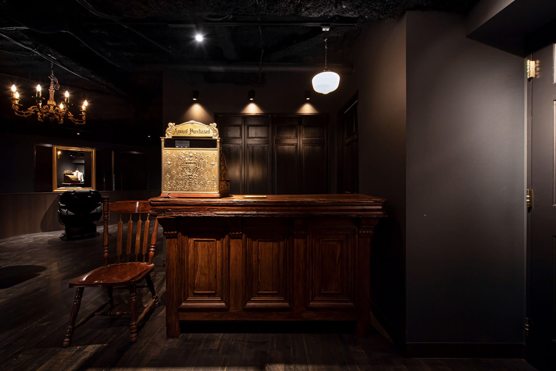 KINGSMAN TOKYO BARBER SHOP 2nd/Tokyo 美容室(サロン)の設計･内装･デザイン≪タフデザインプロダクト≫