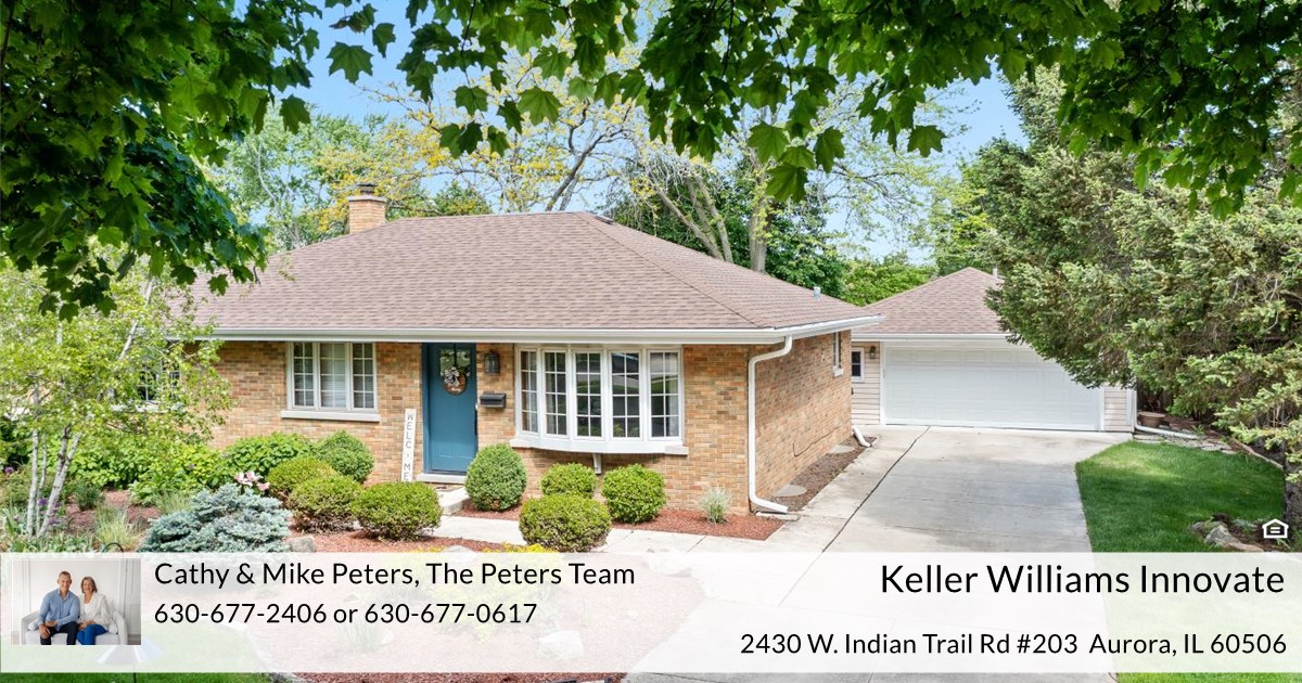 247 E Schick Rd, Bloomingdale, IL 60108