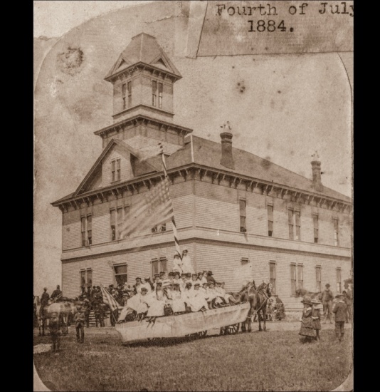 241 Main Evergreen Place / Ellendale Hospital / Site of Original Courthouse Ellendale Tour