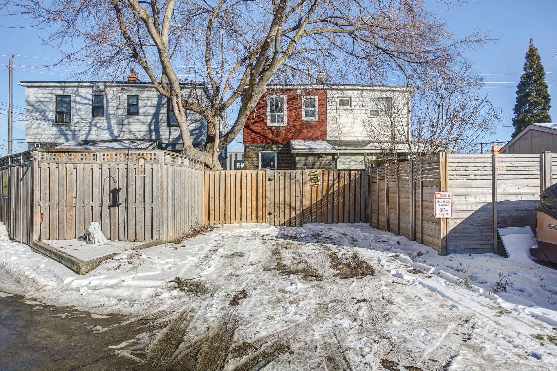 32 Leslie Street, Toronto Realty Tours