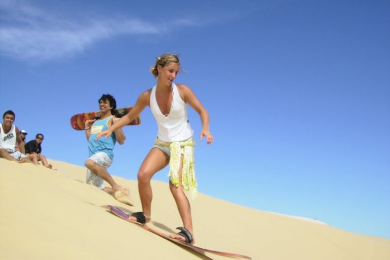 17 Best Things to Do in the Desert of Dubai Sandboarding, Camel(04)