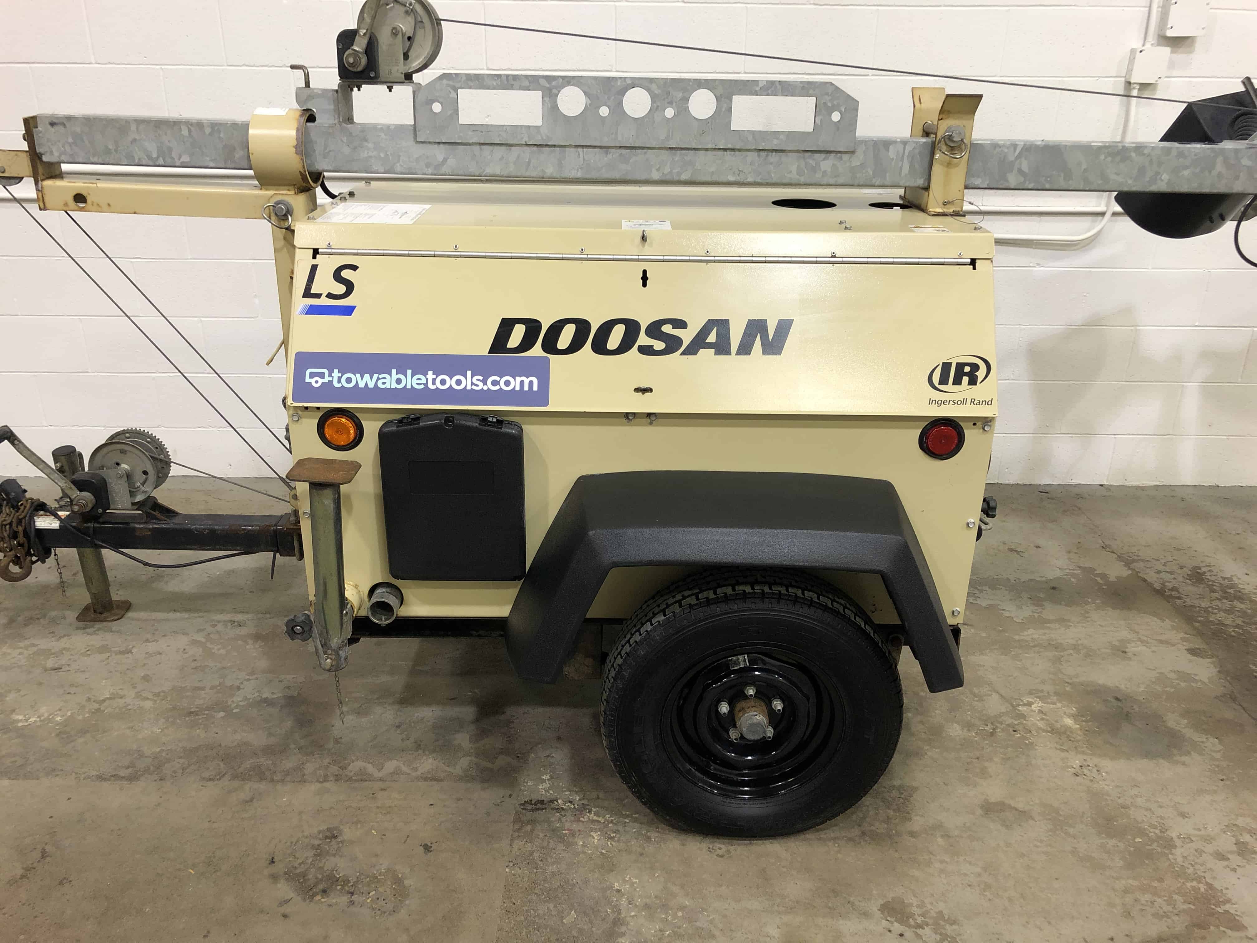 Doosan LS Light Tower For Sale 6kW Diesel Generator Towable Tools