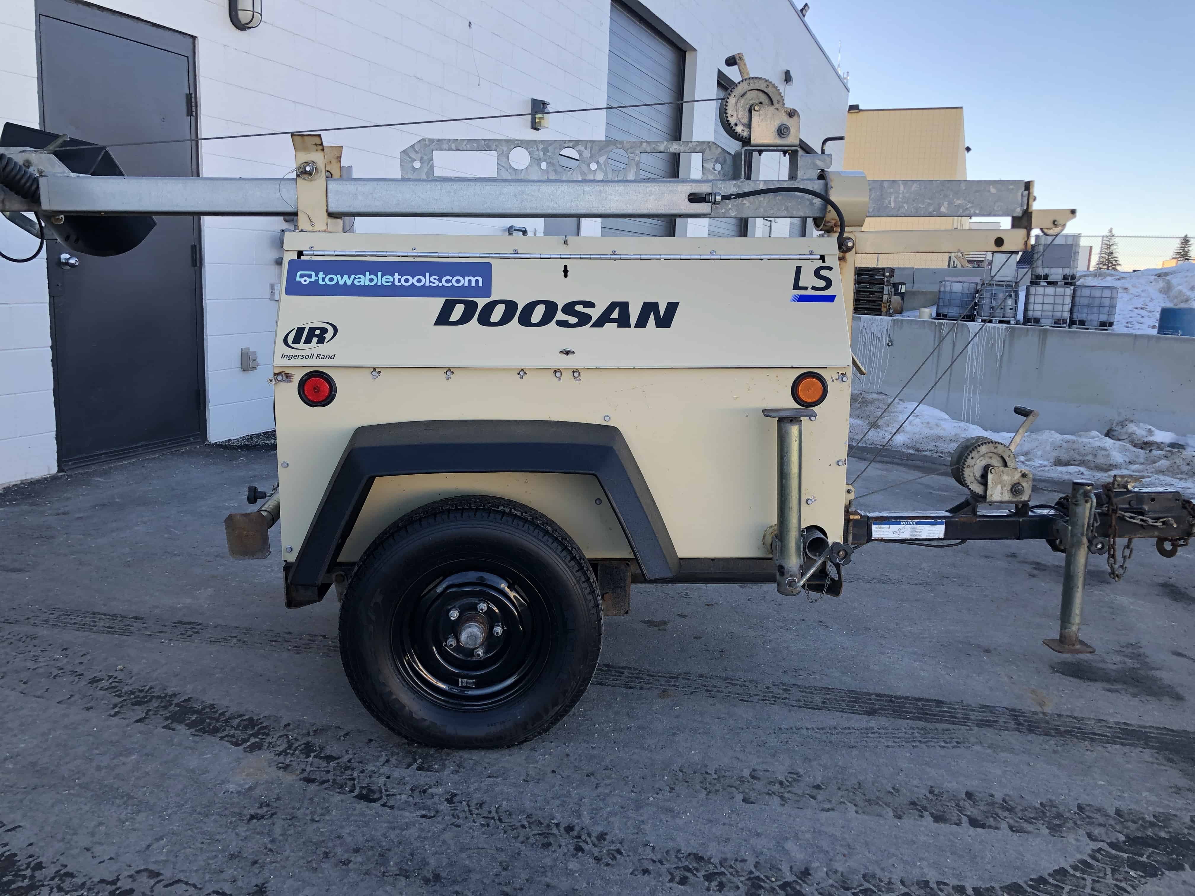Doosan LS Light Tower For Sale 6kW Diesel Generator Towable Tools