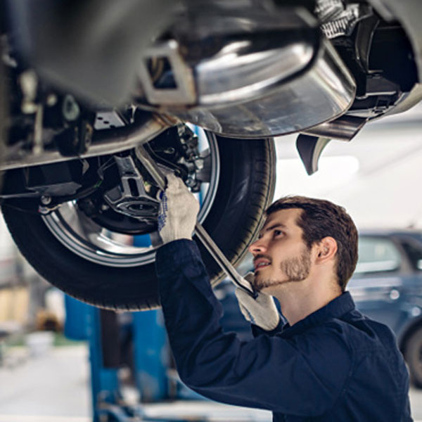 Common Engine Oil Problems and Solutions Towbar Fitting Leicester