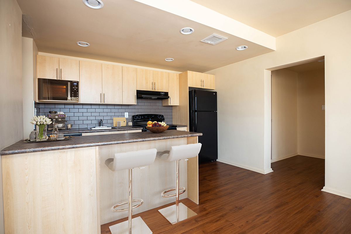 Lanark Gardens Towers Realty Group