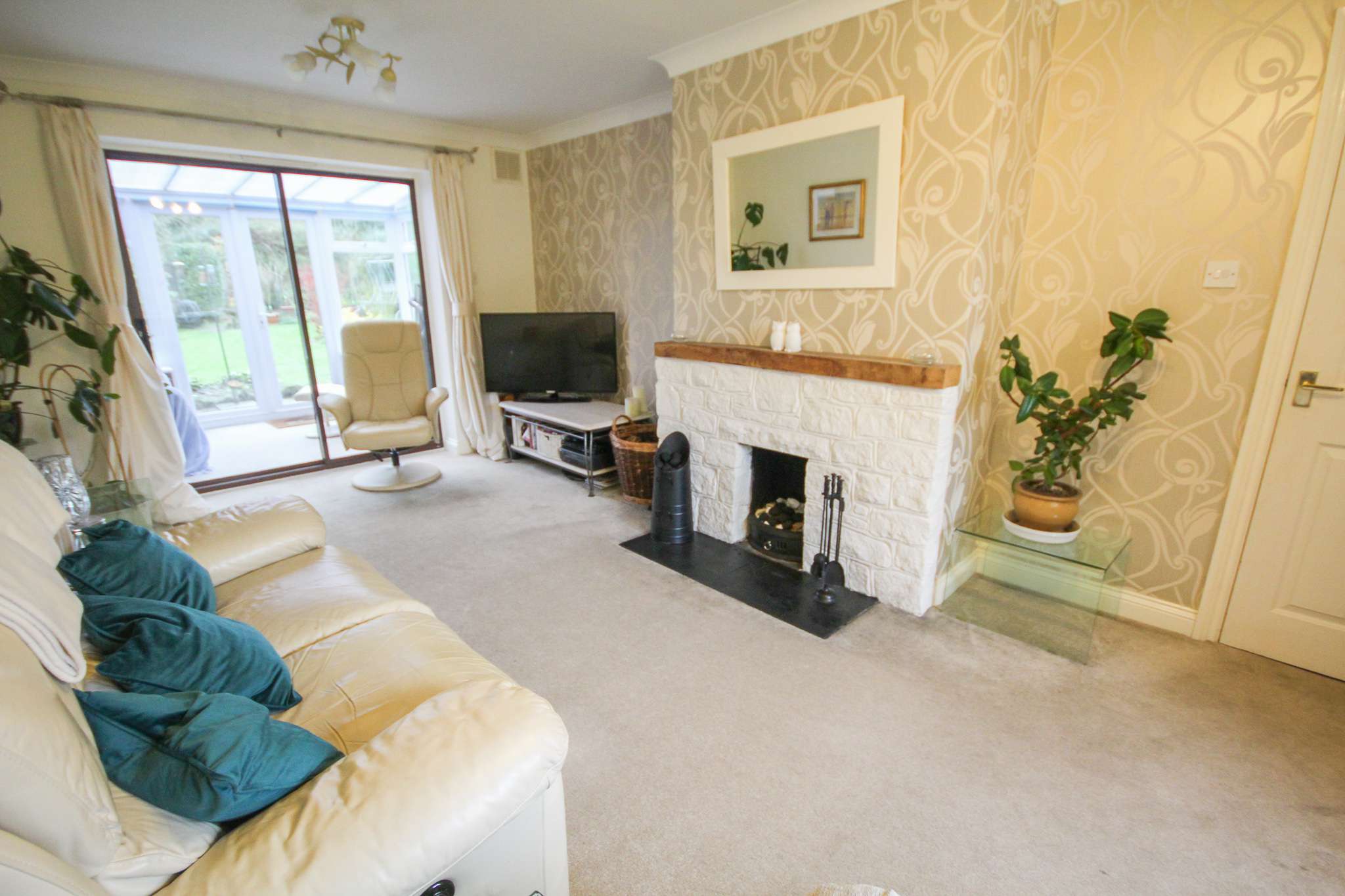 Meadow View, 2 Portman Court, Middle Street, Misterton, Crewkerne