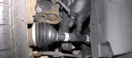 Why is Jeep Renegade Shaking at Highway Speeds & How to Fix It?