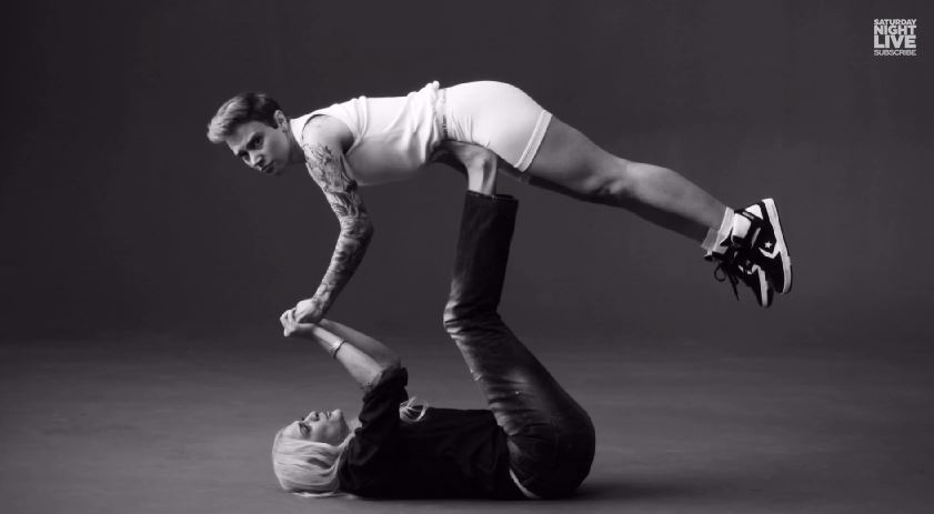 Snls Kate Mckinnon Hilariously Skewers Justin Biebers