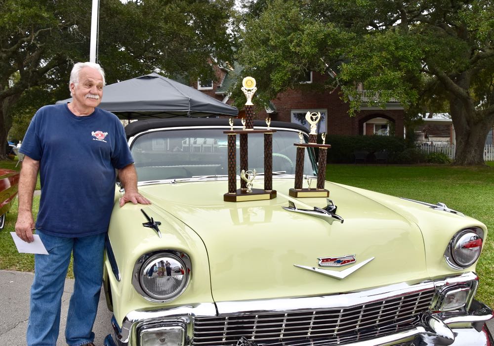 Classic Cars Gather in Oriental for 3rd Year
