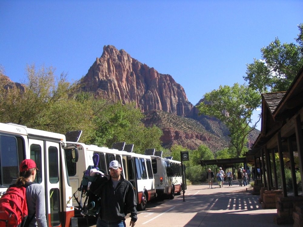 Five Zion NP shuttle drivers quit because of riders angry about mask