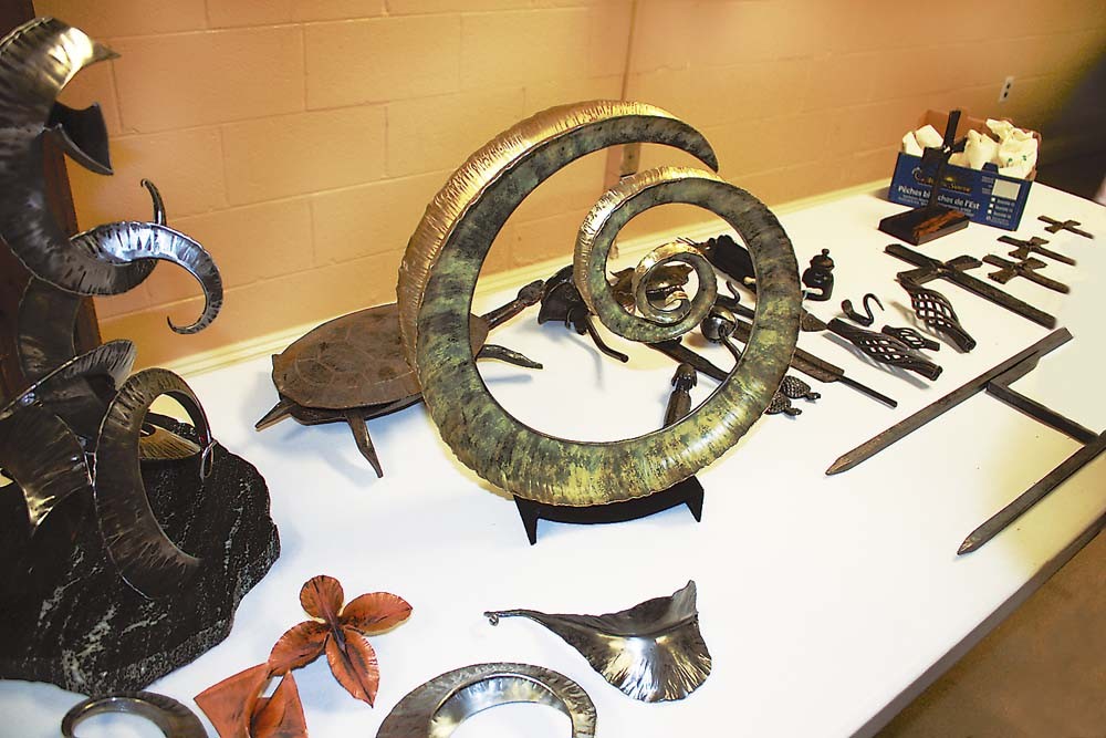 Artist Blacksmiths Plan Gallery Meeting For Paradise TownLively