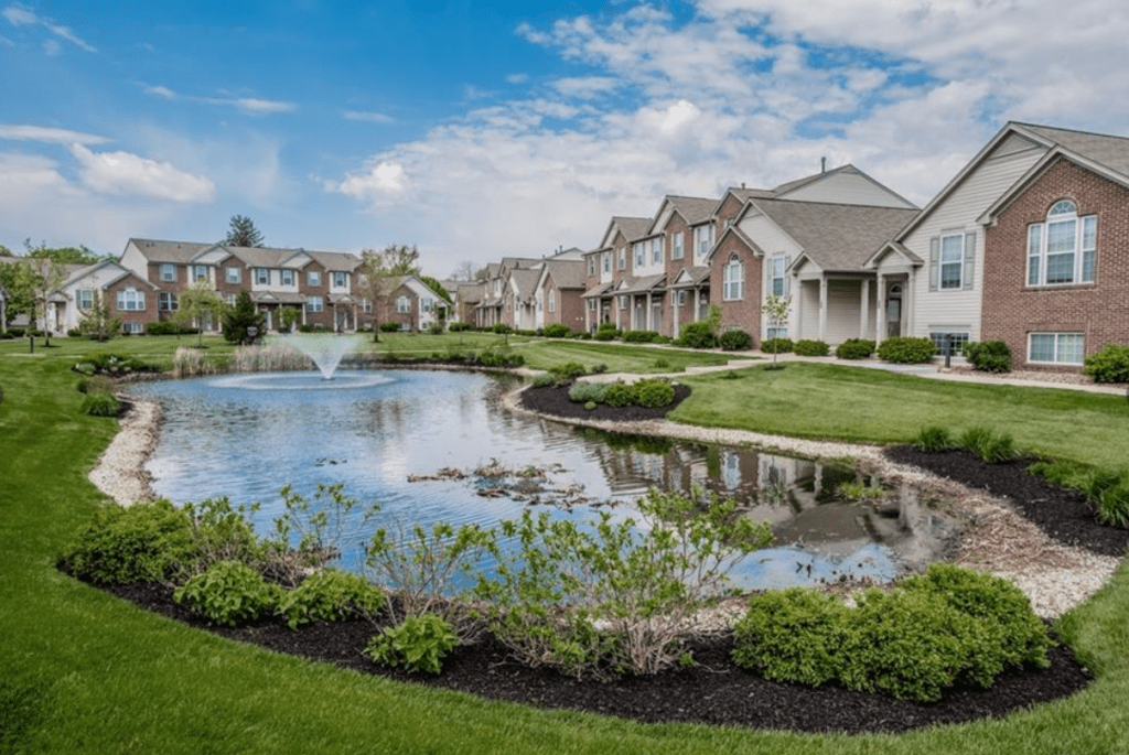 Tranquil 2 Bedroom Townhome in Traders Point