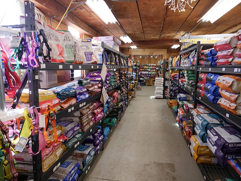 DOG FEED & SUPPLIES Townsend Farmers Exchange